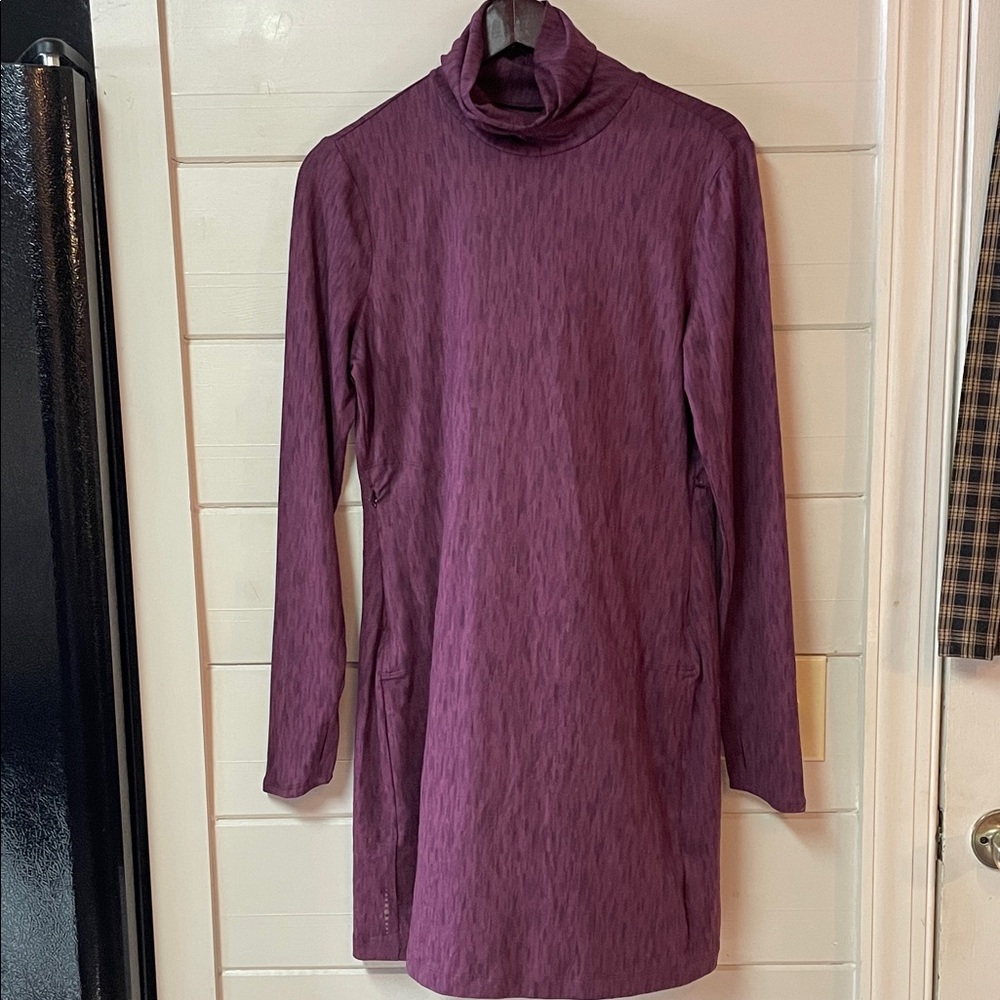 Title Nine Getaway Turtleneck Flatlands Dress Purple Size M.